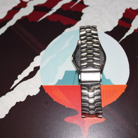 Kenneth Cole Linen Dial Watch - Picture 4 of 6